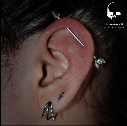 LABRET DISEÑO  DAGA - TITANIUM ASTM F136 - GRADO IMPLANTE