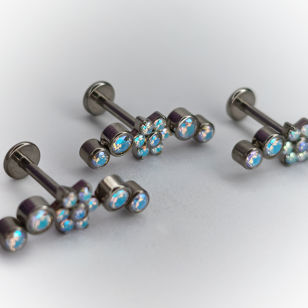 LABRET CLUSTER FLOR GEMS - GRADO IMPLANTE