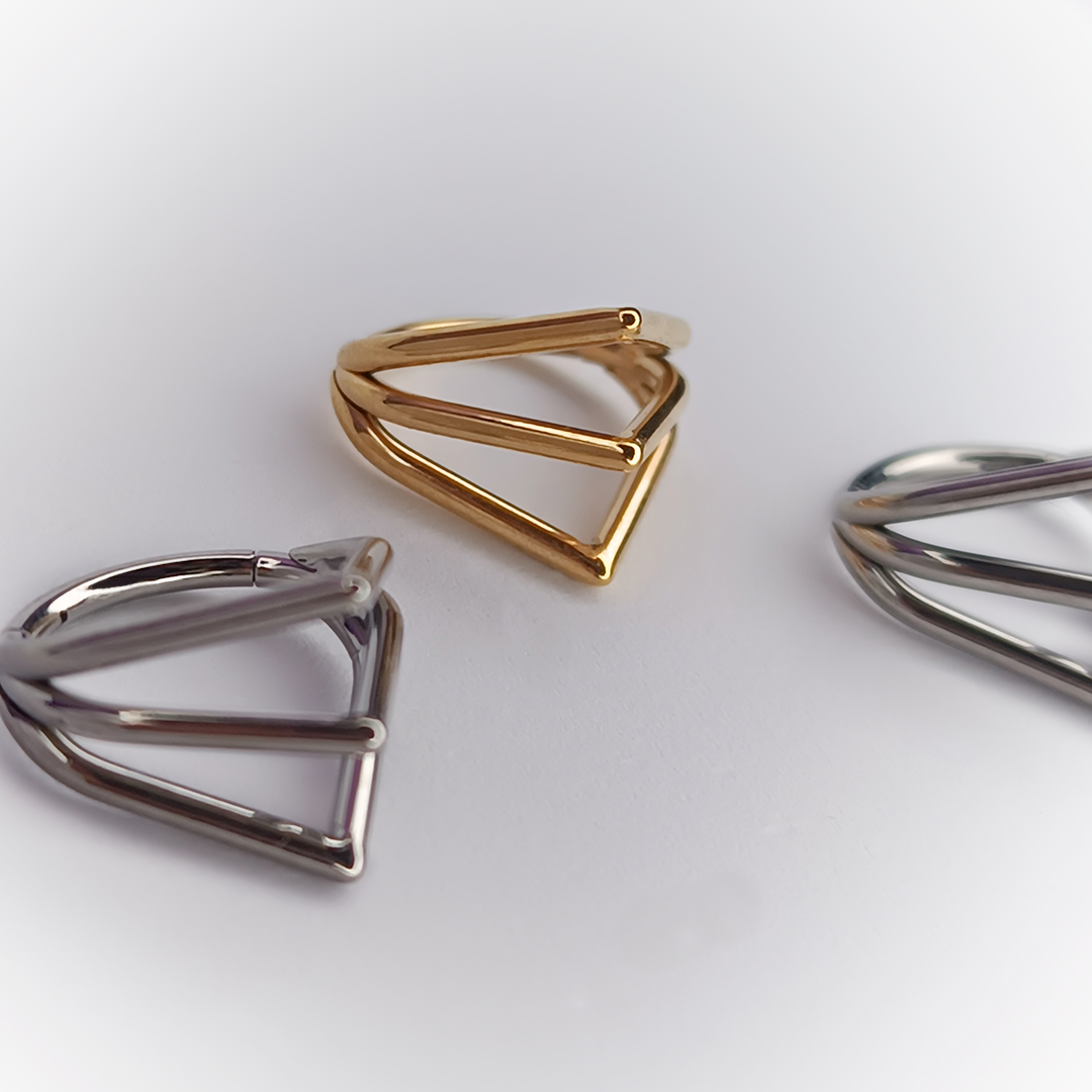 ARGOLLA -TRIPLE TEARDROP – ASTM F136 TITANIUM