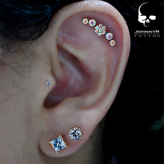 LABRET CLUSTER FLOR GEMS - GRADO IMPLANTE