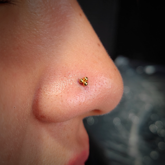 LABRET - TRIPLE BALLS - ASTM F136 TITANIUM