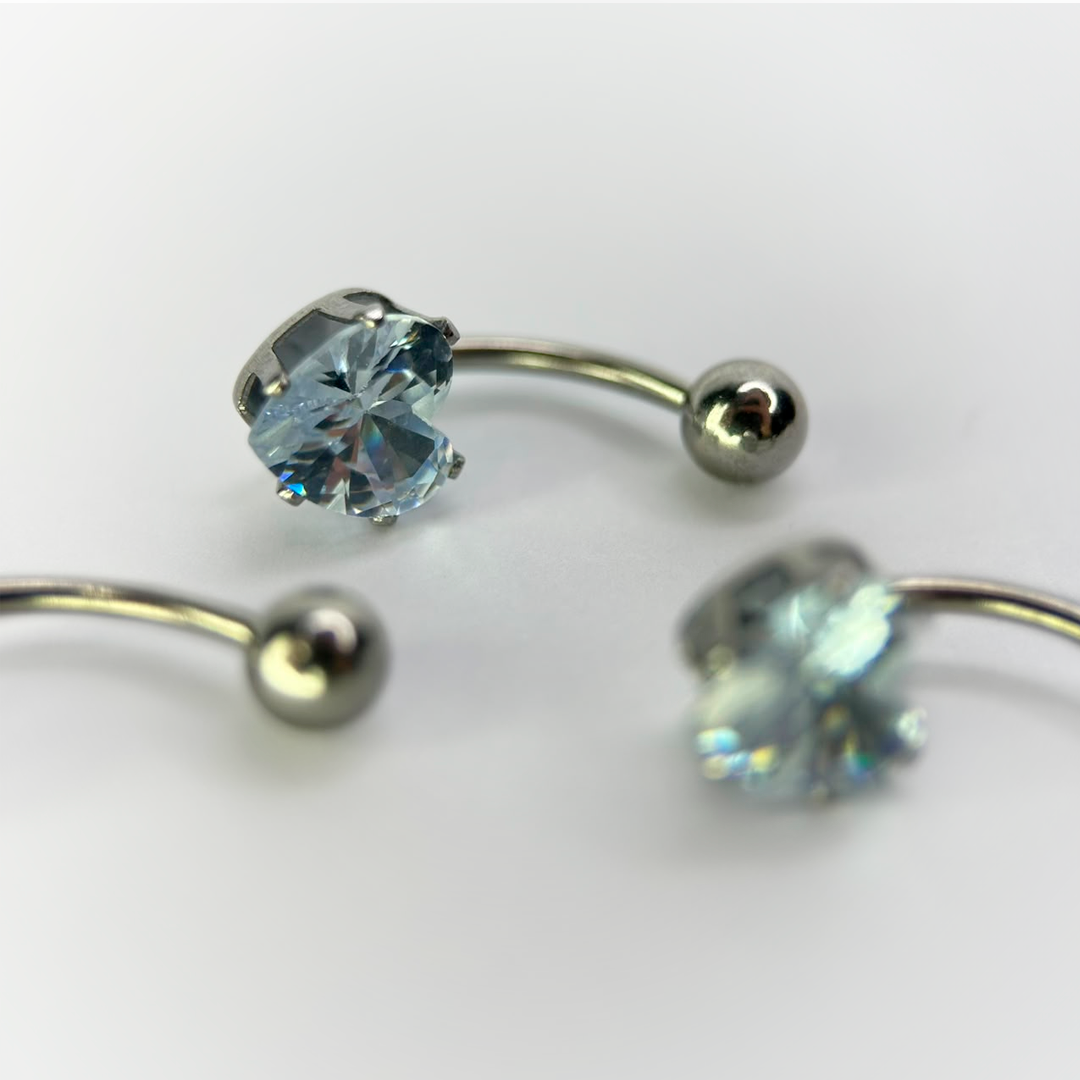 NAVEL PIERCING - ZIRCONIA HEART - ACERO QUIRÚRGICO 316L