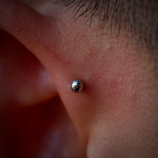 LABRET BALL - ASTM F136 TITANIUM