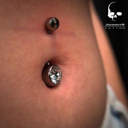 NAVEL PIERCING PLATA CON PIEDRAS - ACERO QUIRÚRGICO 316L
