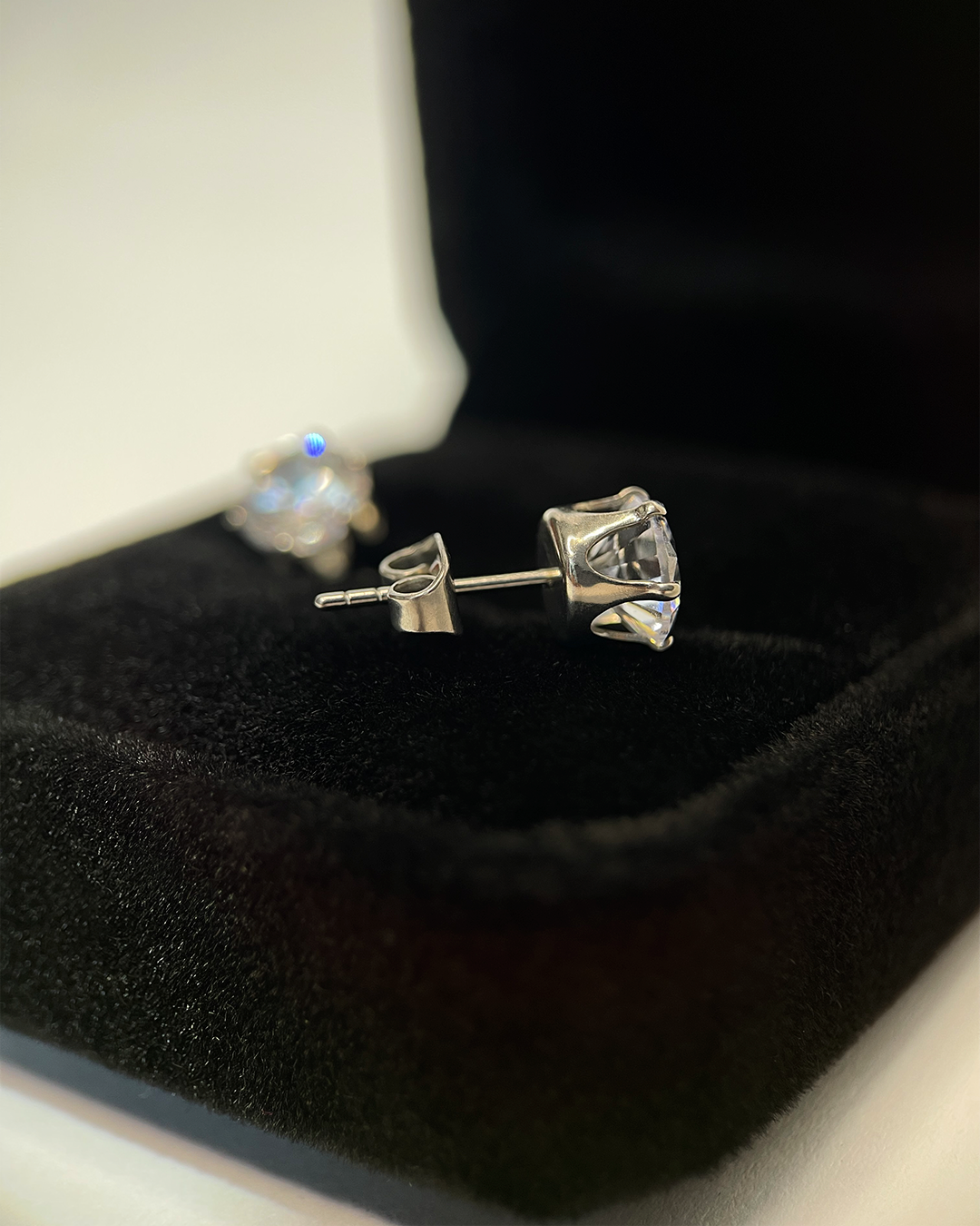 EARRINGS – ZIRCONIA – ASTM F136 TITANIUM