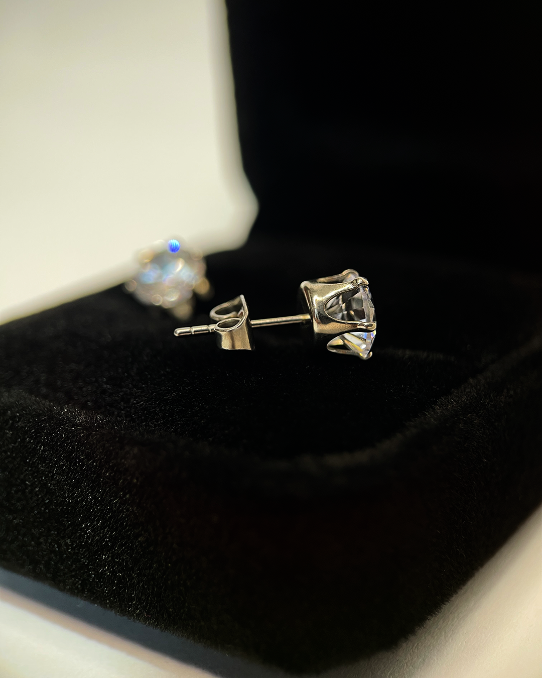 EARRINGS – ZIRCONIA – ASTM F136 TITANIUM