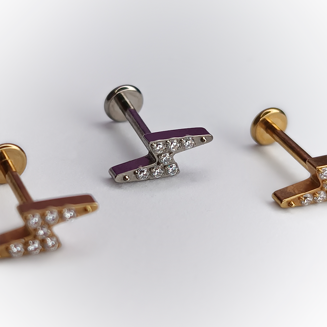 LABRET RELAMPAGO - TITANIUM ASTM F136 - GRADO IMPLANTE